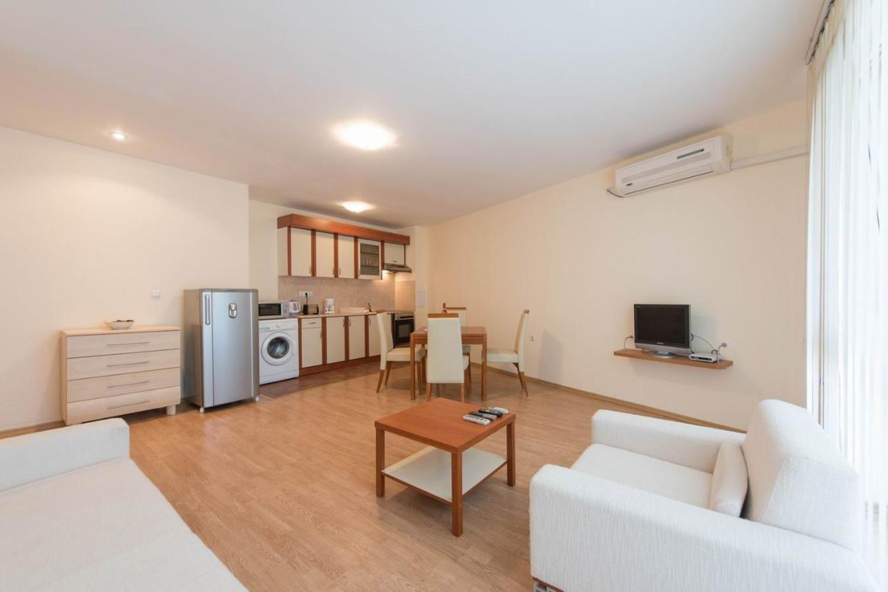 Gt Riviera Fort Beach Apartments Ravda Exterior foto