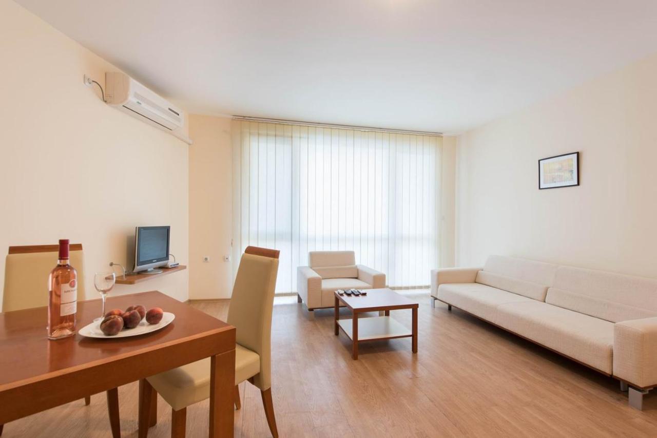 Gt Riviera Fort Beach Apartments Ravda Exterior foto